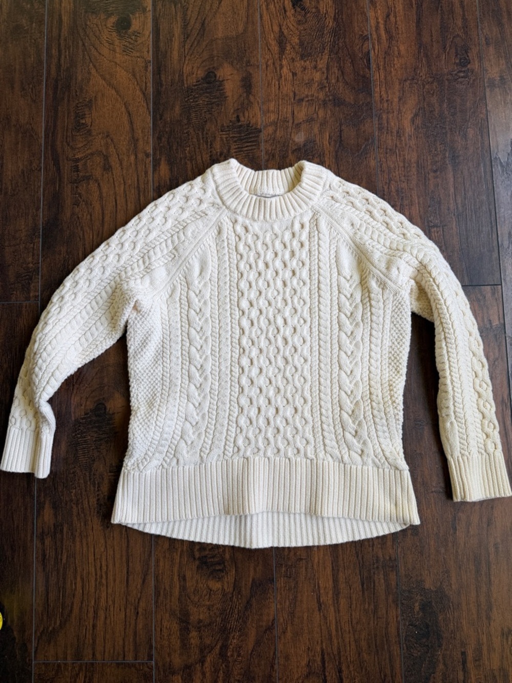 J.crew women’s ivory colored sweater size S (U9)